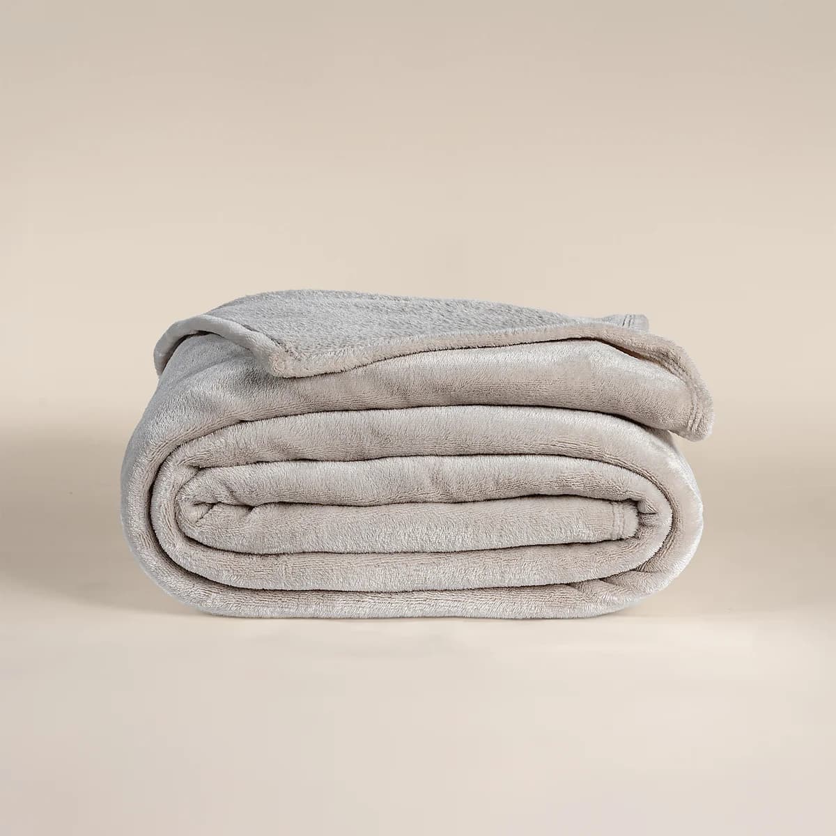 Cobertor Ligero AVELLANA, textura muy suave y calientita 3