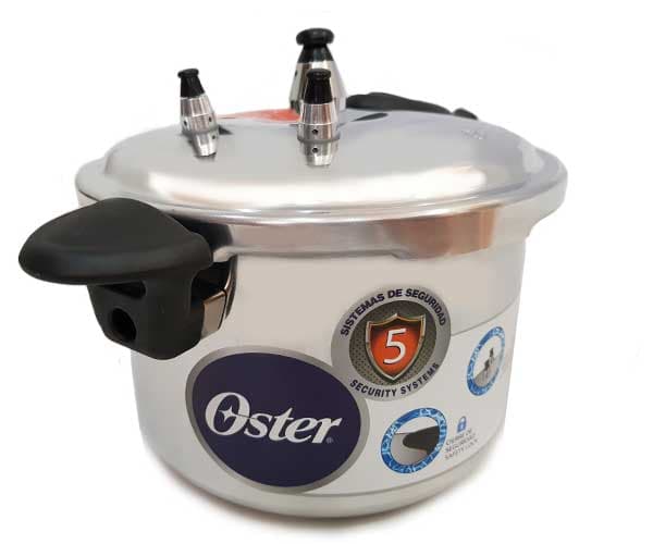 Ollas de Presión Oster® en aluminio durable y 5 sistemas de seguridad 5